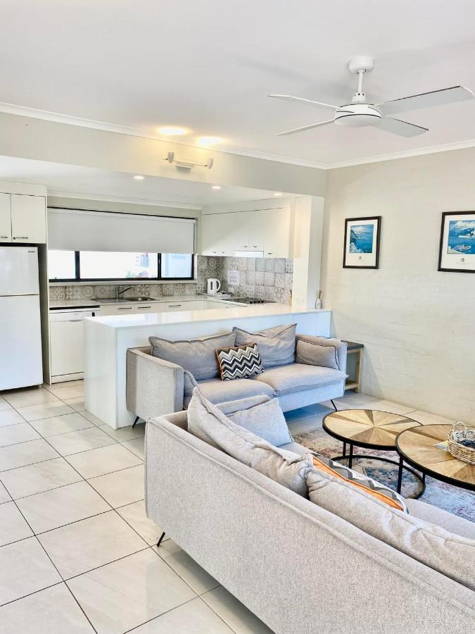 Le Court Villas Noosa Heads Exterior photo