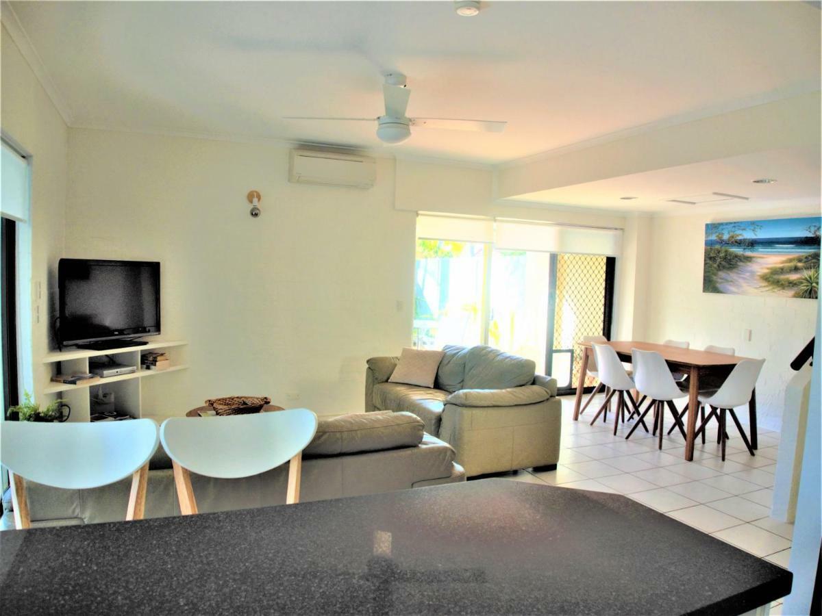 Le Court Villas Noosa Heads Exterior photo