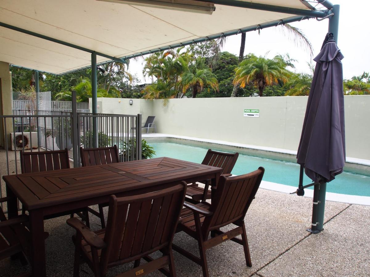 Le Court Villas Noosa Heads Exterior photo